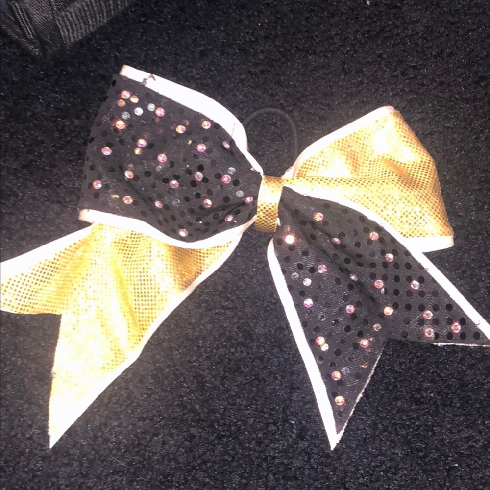 Black and gold cheer bow
